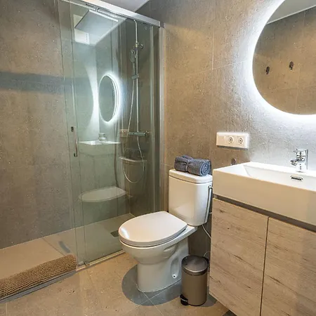 Modern Renovated With Terrace In Playa De Americas 아파트 플라야데라스아메리카스