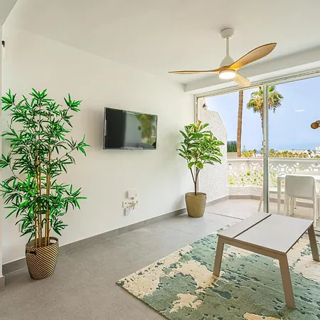 Modern Renovated With Terrace In Playa De Americas Playa de las Americas (Tenerife)