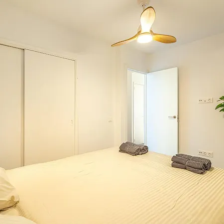 Modern Renovated With Terrace In Playa De Americas * Playa de las Américas