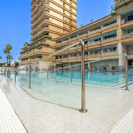 Modern Renovated With Terrace In Playa De Americas *