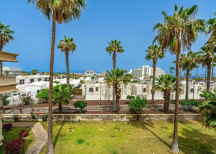 Modern Renovated With Terrace In Playa De Americas Appartement *