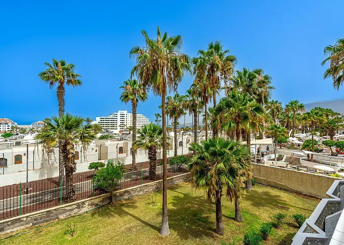 Modern Renovated With Terrace In Playa De Americas Appartement *