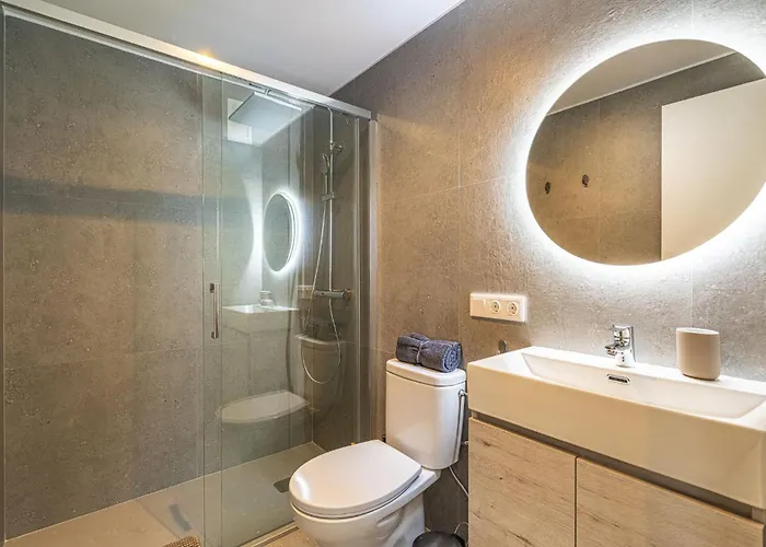 公寓 Modern Renovated With Terrace In Playa De Americas *