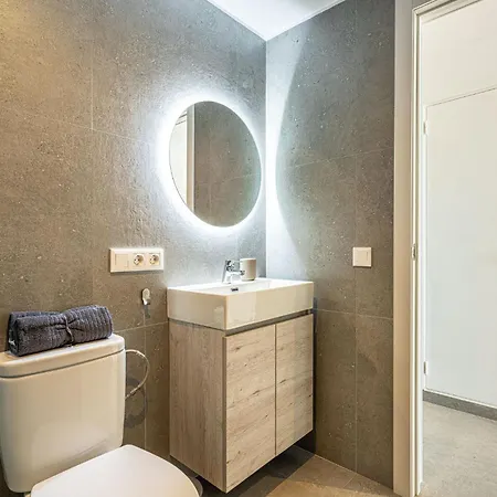 Apartament Modern Renovated With Terrace In Playa De Americas *